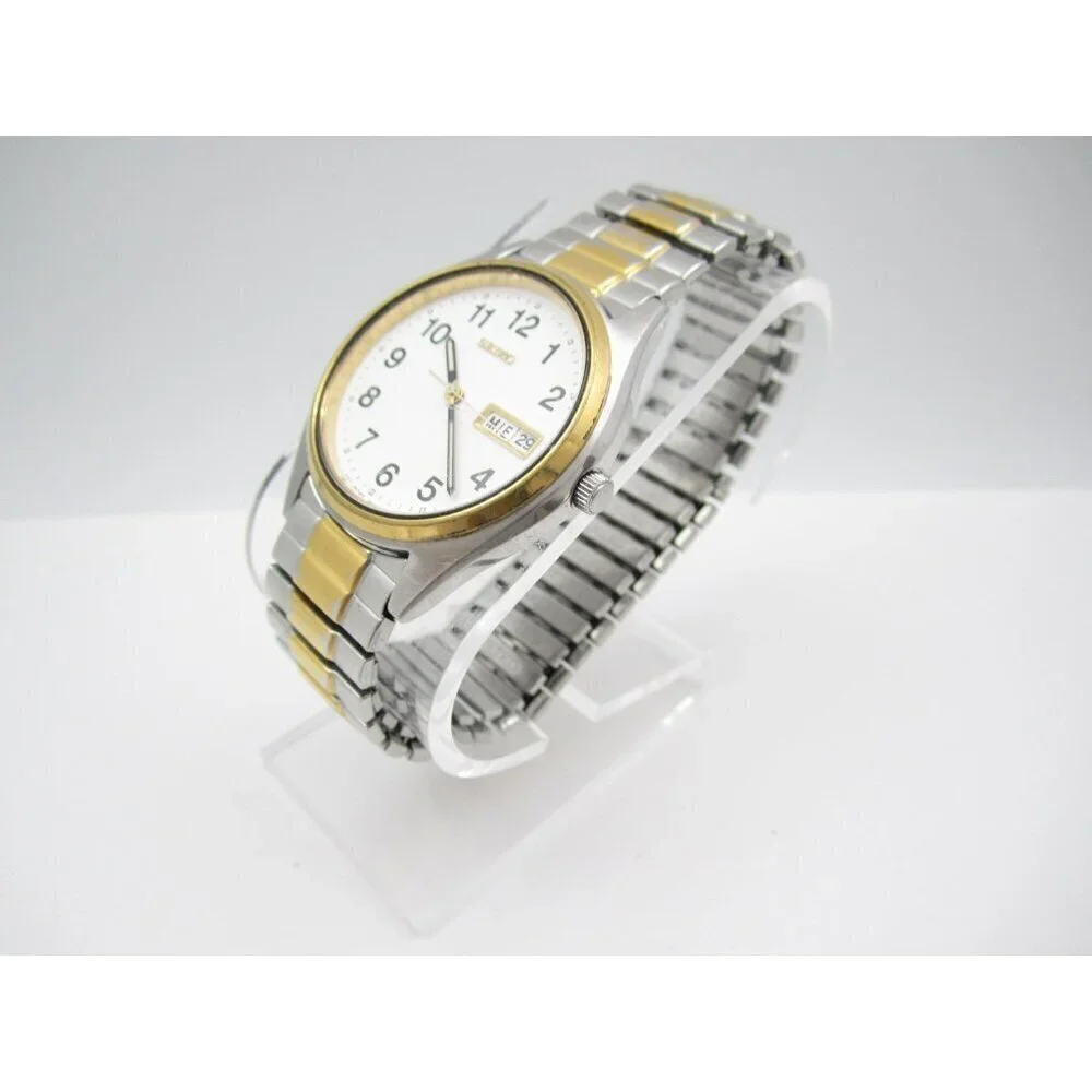 Vtg‎ Men Seiko Quartz WR Analog 35mm Day Date Round Watch (H773) 